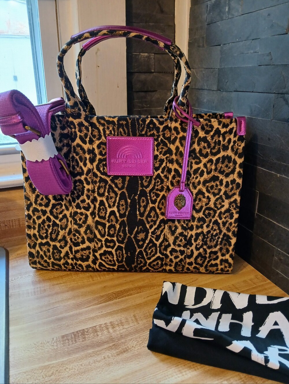 Kurt Geiger NWT Large Leopard Tote W/Pink Detailing & Dustbag